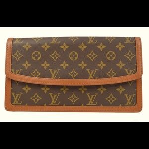 Louis Vuitton monogram clutch